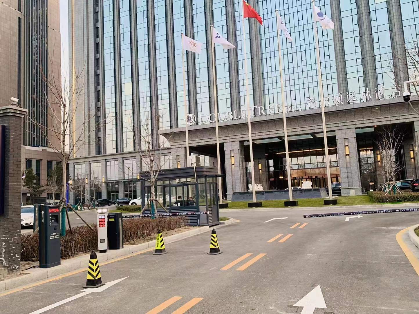 1、保定市(shi)希爾頓逸林酒店(diàn).jpg